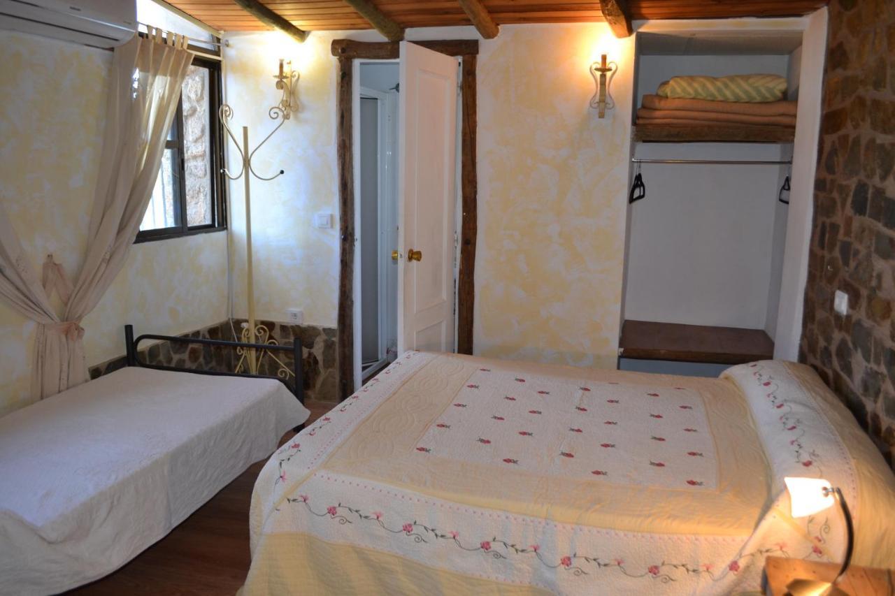 Albergue La Jarilla Пласенсуэла Экстерьер фото